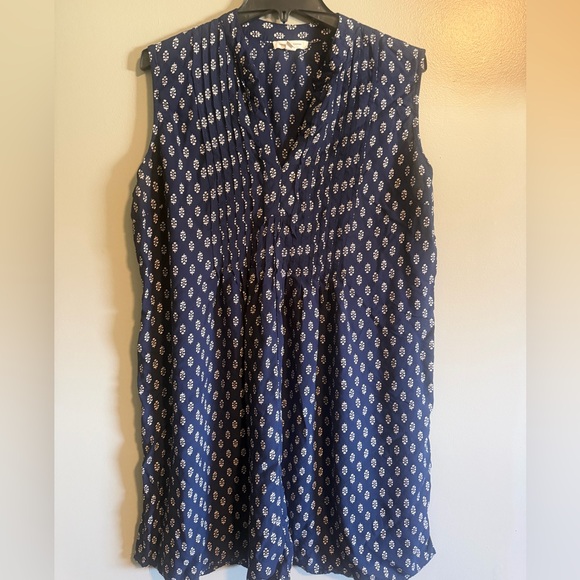 beachlunchlounge Dresses & Skirts - beachlunchlounge Navy Blue White Floral Sleeveless Flowy Boho dress size XL